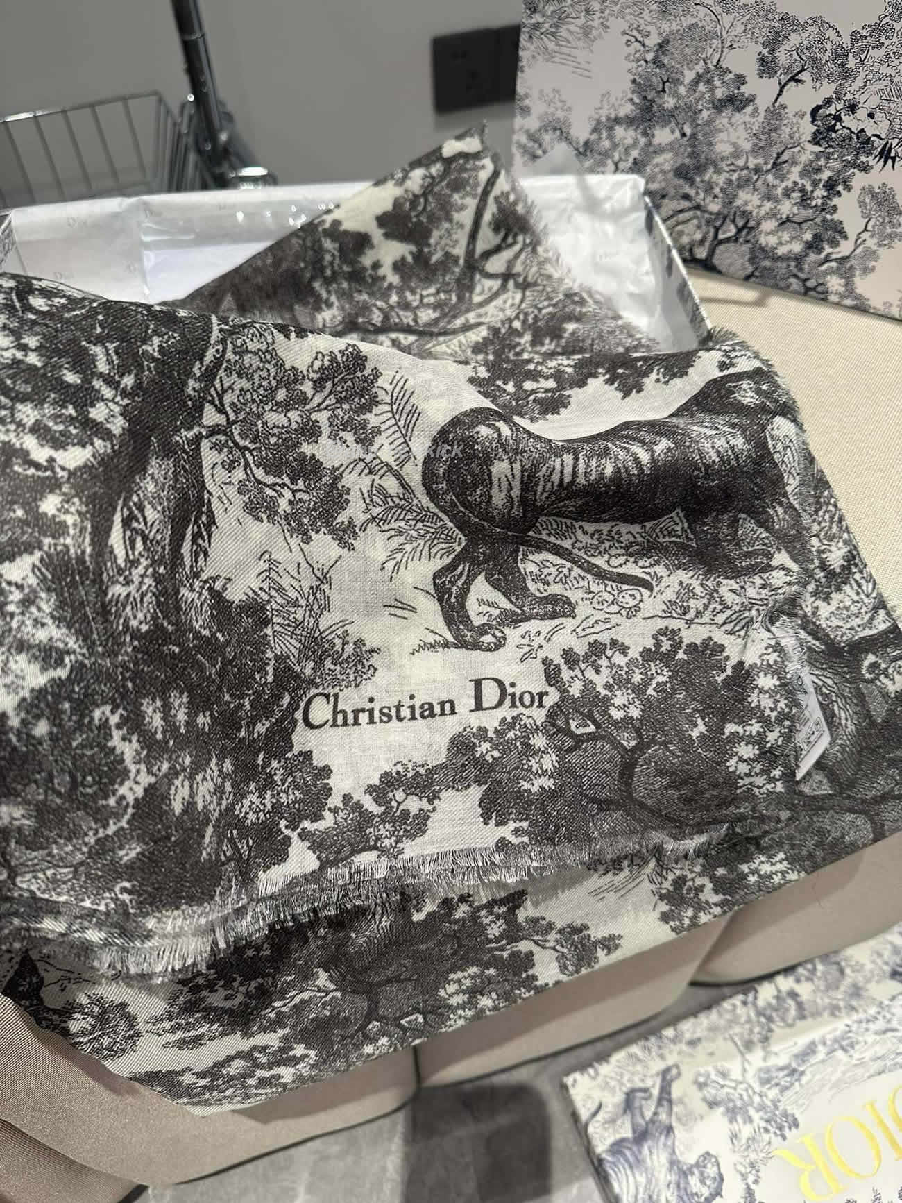 Dior Printed Shawl Cashmere Fabrics Sauvage Ruyi Print 140x180cm (19) - newkick.vip